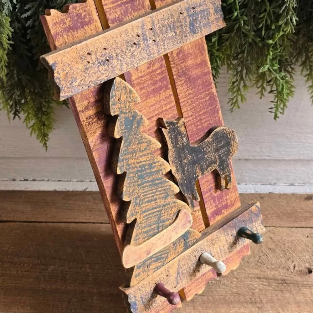 Primitive Distressed Wooden Wolf Tree Canoe Key Peg Rack Cabin Wall Hanging